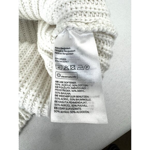 White Cable Knit Crewneck Sweater S Cozy Preppy Layer Minimalist Classic Cottage - Picture 4 of 7